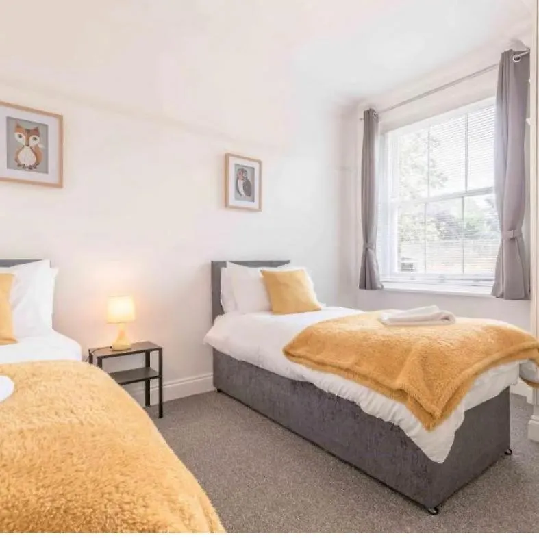 The Bull Iver Guest House Slough United Kingdom