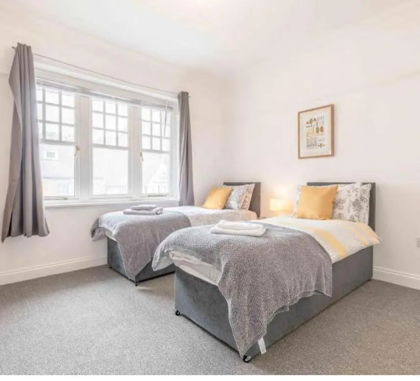 The Bull Iver Guest House Slough